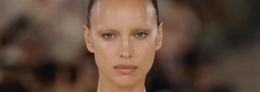 Ірина Шейк мовчить про війну