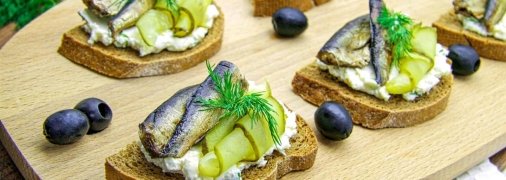 Шикарные гренки с намазкой и шпротами