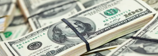 Курс валют в стране и дальше удивляет своей нестабильностью