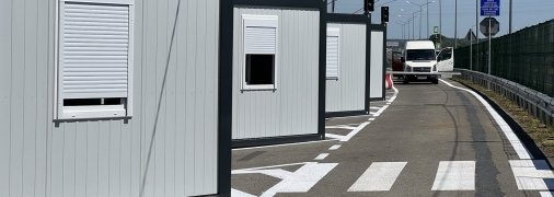 Выезд за границу для мужчин