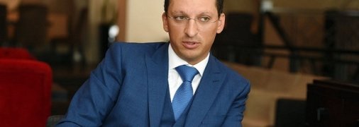 Бывший "зять" Путина со скандалом разводится с беременной женой и требует признать их брак фиктивным