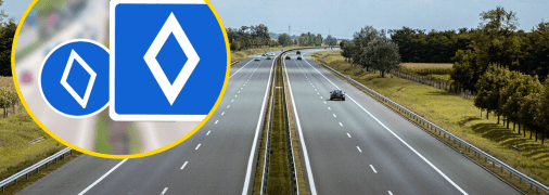 Белый ромб на синем фоне