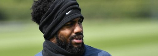 "Вы наши герои": футболист Тоттенхэма оригинально помог врачам Лондона