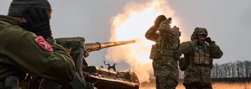 Украинские военные успешно отрабатывают артой по позициям противника