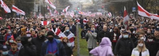 Не пощадили даже беременную: видео, как силовики зверствовали на протестах в Минске