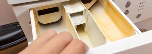 Цій деталі теж потрібен догляд