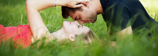 Амур будет благосклонен в июне для Львов и Водолеев