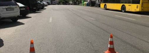 Центр Києва паралізований: на Саксаганського стався вибух (фото і відео)
