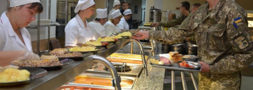 В армии хорошо кормят