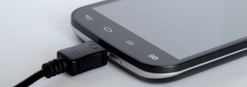 Як правильно заряджати смартфон: поради та лайфхаки
