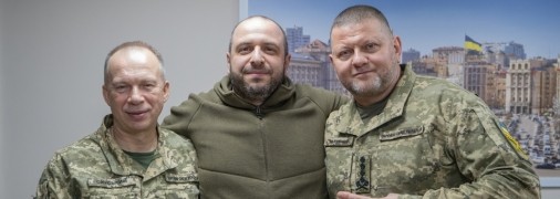 На фото Сирський, Умєров та Залужний