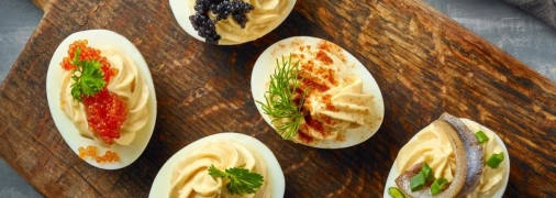 Апетитні фаршировані яйця