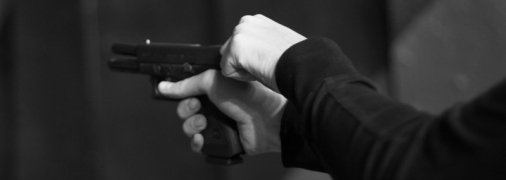 Вместо мишени - в голову: в стрелковом клубе на глазах у инструктора ученик покончил с собой (видео 18+)