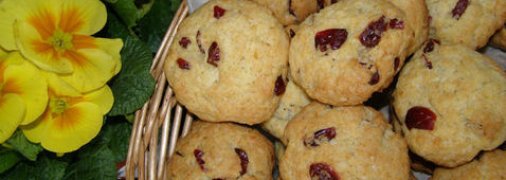 Печенье с вишней и кокосом