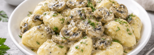 Ленивые вареники с грибным соусом