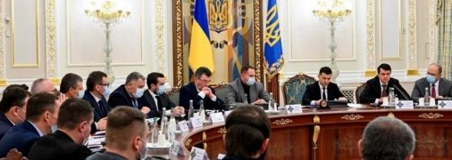 "Великолепная десятка": стали известны имена топ-контрабандистов Украины, против которых СНБО ввел санкции (фото)