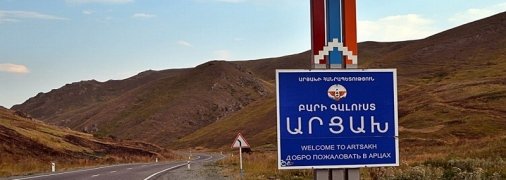 Боевые действия в Карабахе не утихают: Армения и Азербайджан показали фото разрушенных городов