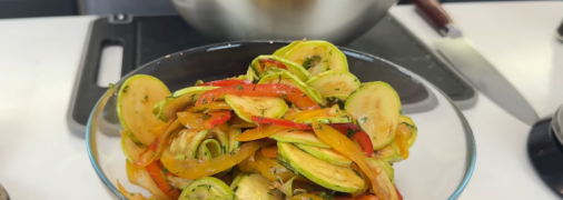 Салат з кабачків та солодкого перця