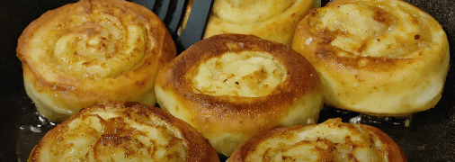 Лінива домашня випічка на сковороді