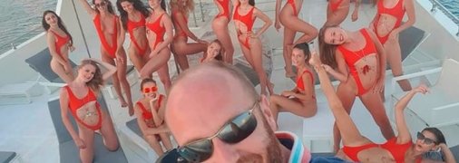 "Кадры, которые еще не публиковали": ролик с той самой фотосессии в Дубае выставят на аукцион (фото)