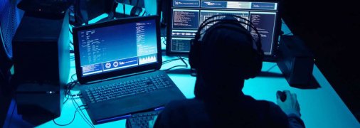 "Имеем много интересного": украинские хакеры взломали Центробанк рф и слили тысячи файлов в сеть