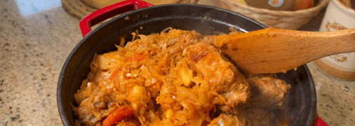 Капустняк со свиными ребрами