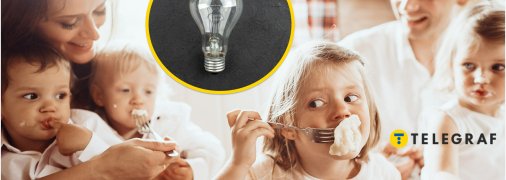 Родина за столом