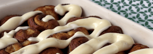 Ароматні булочки з корицею