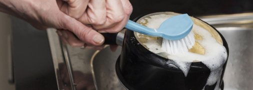 Очистка кастрюли