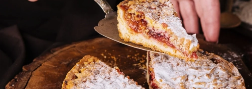 Дуже ароматний солодкий пиріг, який нескладно приготувати