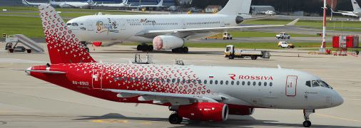 Sukhoi Superjet 100 зіткнувся з китайським літаком