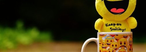 Веселые анекдоты от А до Я: свежие шутки для вашей улыбки