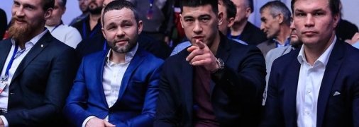 Бивол оценил боксерские способности Бетербиева
