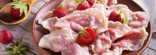 Потрясающие вареники с клубнико