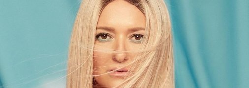 "Санта-Барбара" по-украински: Наталья Могилевская выпустила эффектный клип на песню "Белый самолет" (Видео)