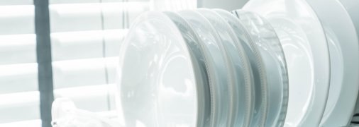 Тарілки знову будуть білосніжними