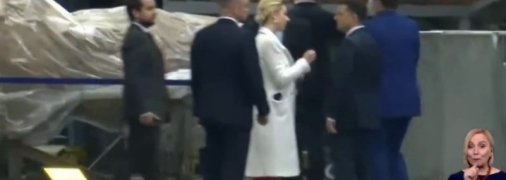 "Сто людей можуть вбити на Донбасі": Зеленський не відповів, чи вважає Путіна вбивцею (відео)