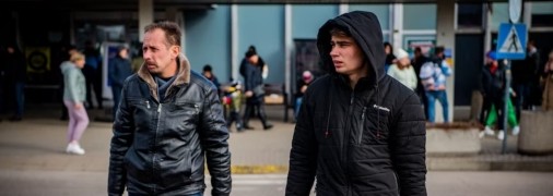 Коли українських чоловіків можуть депортувати з Європи