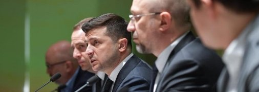 Шмыгаля сделают громоотводом, решение уже принято... но есть один момент, - политолог Кирилл Сазонов