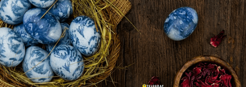 Яйца можно красить с помощью каркаде