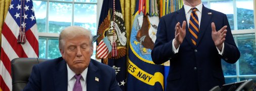 Дональд Трамп и Скотт Бессент