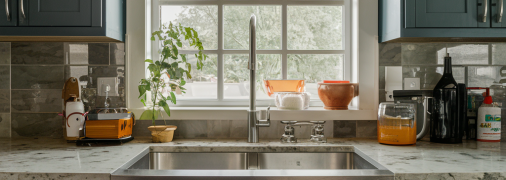 Раковина из нержавейки требует правильного ухода (изображение создано с помощью ИИ)