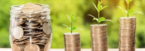 "Денежная банка": ритуал для привлечения денег и роста прибыли