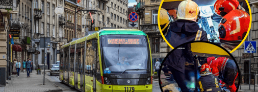 Мужчину достали из-под трамвая спасатели