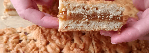 Пиріг з яблучною начинкою