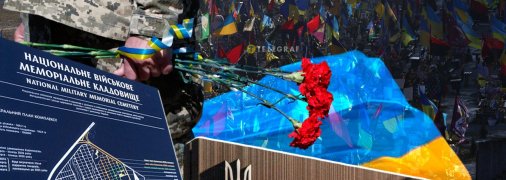 На НВМК прошли первые похороны. На фоне протестов и судебного запрета