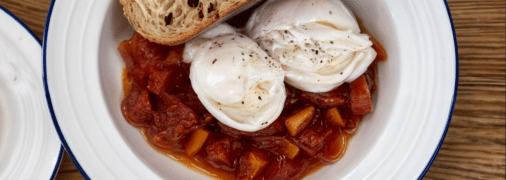 Дуже апетитна страва з яйцями