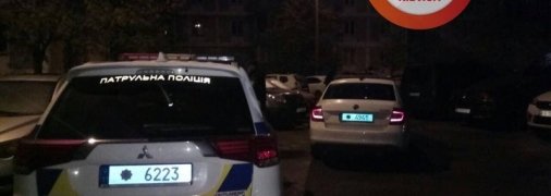 Пока мама спала: в Киеве "друг семьи" изнасиловал девочку-подростка (фото)