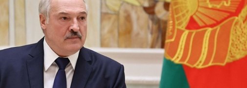 "Доктор популизма": в сети обсуждают лишение Лукашенко научного звания