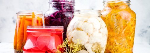 Без взрывов и сюрпризов: 15 лайфхаков успешного консервирования